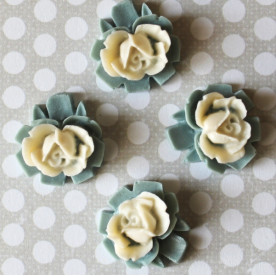 Пластиковий кабошон Троянда синього і молочного кольорів, розмір 16 мм, 1 шт