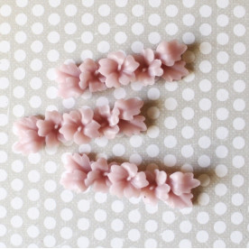 Пластиковый кабошон Гадиолус пепельно-розовый, размер 43х12 мм, 1 шт