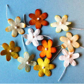Набір плоских квіточок в жовтих тонах, 1,5 см, 10 шт