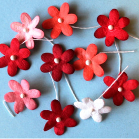 Набір плоских квіточок в червоних тонах, 1,5 см, 10 шт