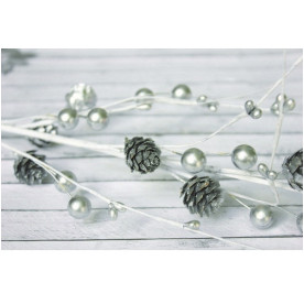 Гілочка з сріблястими шишками і ягідками, 37 см від ScrapBerry's