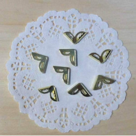 Декоративні куточки золотого кольору 15х15х3 мм, 8 шт