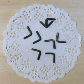 Декоративные уголки цвета антик 15х15х2 мм, 8 шт