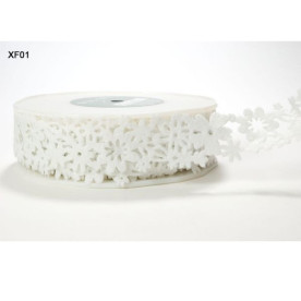 Фетровий стрічка Floral felt білого кольору від May Arts, 90 см