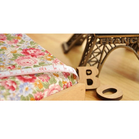 Тканина для рукоділля хлопок "Весняні квіти" 70х50 см