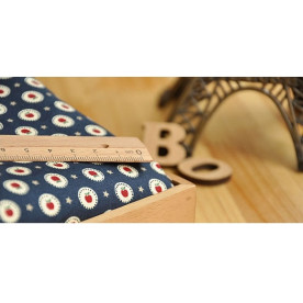 Тканина для рукоділля хлопок "Ягідки на синьому тлі" 70х50 см