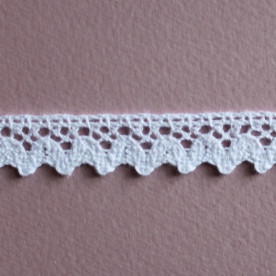 Мереживо, колір білий, бавовняне, ширина 15 мм, довжина 90 см