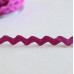Тасьма Зіг-заг рожевого кольору, ширина 5 мм, довжина 90 см