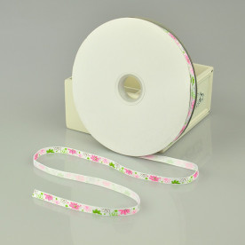 Репсова стрічка білого кольору з принтом "Весняні квіти", 10 мм, 90 см