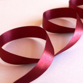 Атласная лента бордового цвета, длина 90 см, ширина 20 мм