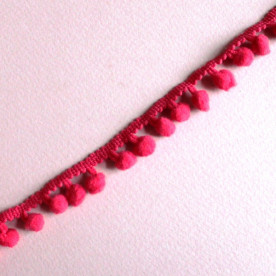 Лента с помпонами малинового цвета, 8 мм, 90 см