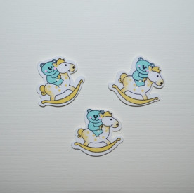 Дерев'яна гудзик Конячка жовта, 1 шт., 33х31 мм