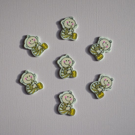 Дерев'яна гудзик Малюк з пляшкою жовтий, 30х26 мм, 1 шт