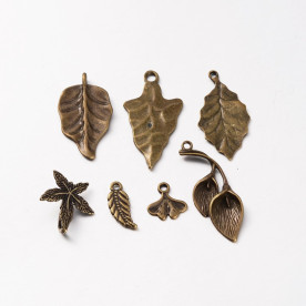 Набор подвесок Листья, античная бронза, 7 шт.