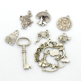 Набір підвісок Аліса в країні чудес, античне срібло, 8 шт.