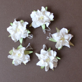 Декоративный цветок гардении, плоский, белого цвета, 4 см.