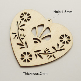 Дерев'яне прикраса Серце різьблене 52 мм.