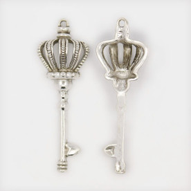 Металлическая подвеска Ключ - корона, античное серебро, 56х19 мм.