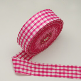 Стрічка сатиновая в клітинку, колір камелія, 40 мм, 90 см.