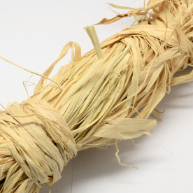 Рафія натуральна, колір нарутальний, 2-5мм, 50 грам