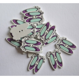 Деревянная пуговица Туфельки, фиолетовый, размер 2,5 см, 1 шт