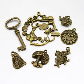Набір підвісок "Аліса в країні чудес", антична бронза, 7 шт