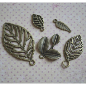Набор подвесок "Листочки", античная бронза, 5 шт