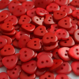 Пластиковая пуговица, цвет красный, два отверстия, размер 11*12 мм