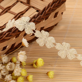 Фігурна стрічка Квіти, колір кремовий, 20 мм, 90 см