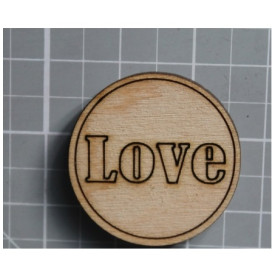 Фішка з дерева "Love" 30 * 30 мм від ScrapStudio