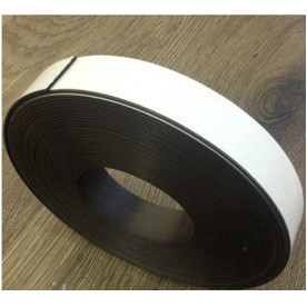 Магнітний вініл з клейовим шаром, 25 * 1,5 мм, 1 м