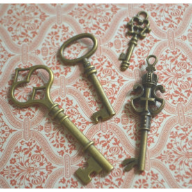 Набор металлических подвесок Ключики, 4 шт, античная бронза