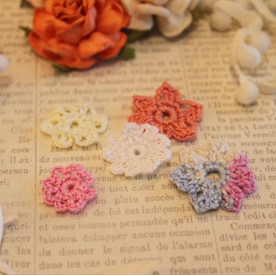 Набір в'язаних квітів Для дівчинки, 5 шт, 2-3 см