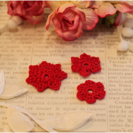 В'язані квіти 3 шт, червоний, 2-3 см