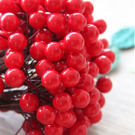 Калина декоративная красная, 2 шт на веточке, 1 см