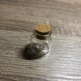 Скляна пляшка, 30х30мм, 9мл