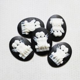 Прикраса Silhouette - Angels, 30х40 мм, темно-білий