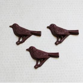 Кабошон Птичка на веточке, 44х28 мм, бордовый