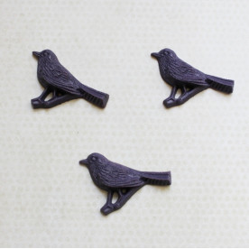 Кабошон Птичка на веточке, 44х28 мм, темно-фиолетовый