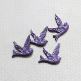 Кабошон Пташка 26х28 мм, бузковий, 1 шт.