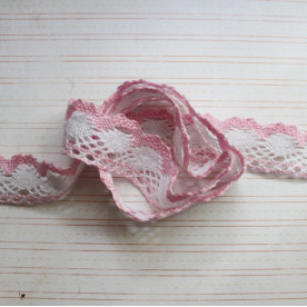 Бавовняне мереживо двокольорове, ширина 28 мм, довжина 90 см, колір біло-рожевий