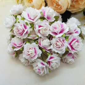 Набір диких трояндочок 25 мм, білий з рожевим серединкою, 5 шт