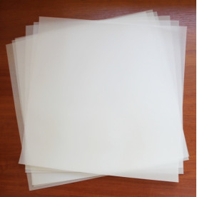 Калька прозрачная размер 30х30 см, плотность 90 г/м2.