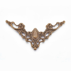 Куточок різьблений, антична бронза, 33х58 мм, 1 шт
