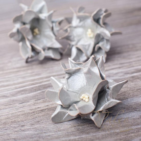 Декоративні паперові квіти Гарденія бутон 35мм 1шт колір срібло 2905 Valeo