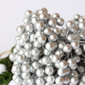 Глянцеві ягоди (калина), 1 гілочка, 2 ягідки, сріблястого кольору