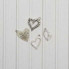 Набір підвісок Сердечки, 4 шт., 1.5-2 см
