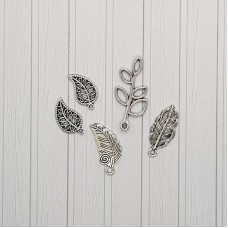 Набір металевих підвісок Листочки, античне срібло, 5 шт.