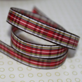Стрічка з візерунком у клітинку червоно-коричнева, ширина 10 мм, довжина 90 см.