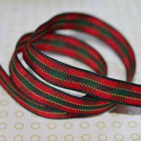 Лента с узором в клеточку красно-коричневая, ширина 10 мм, длина 90 см.